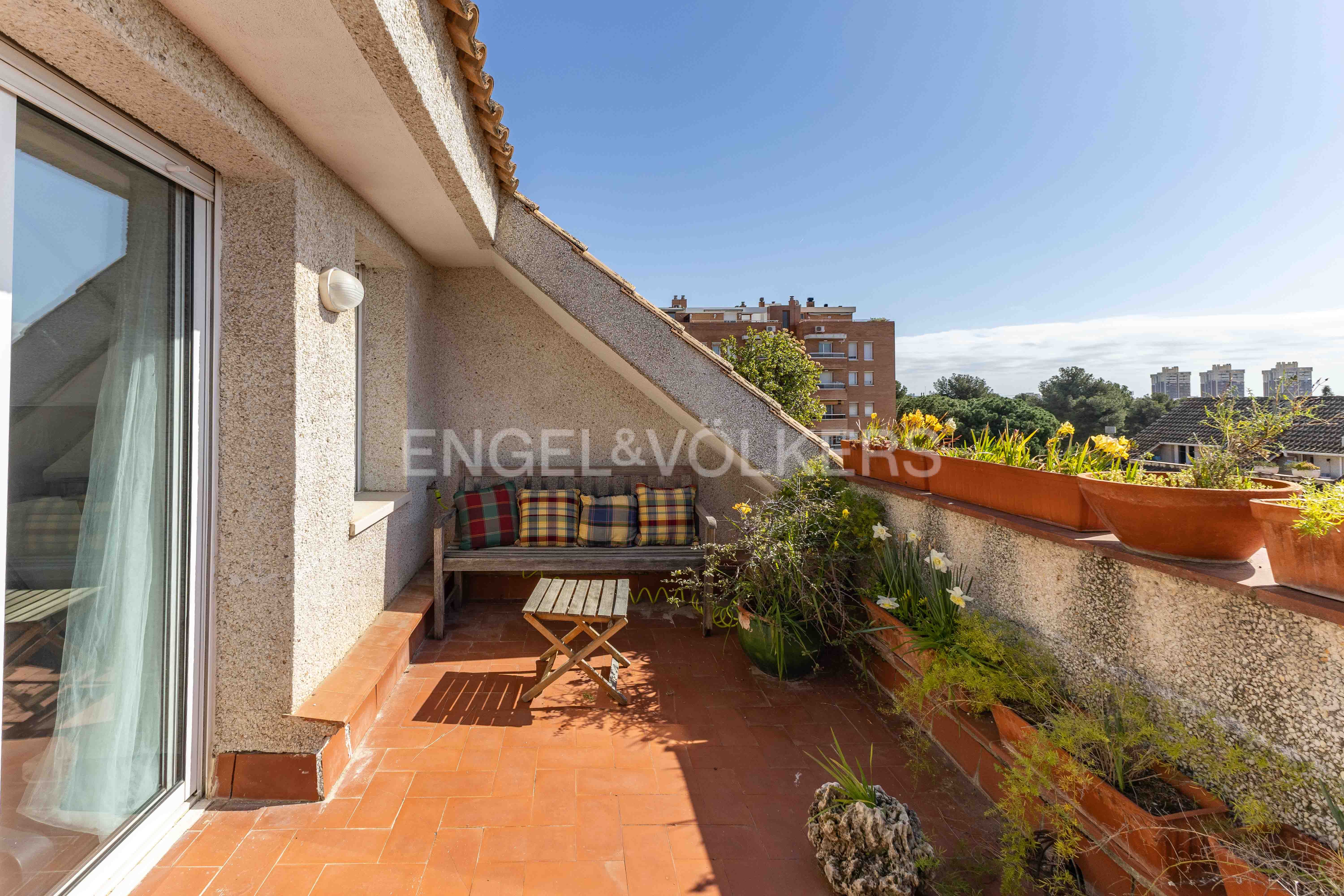 Terrace of House or chalet for sale in Esplugues de Llobregat  with Heating and Terrace