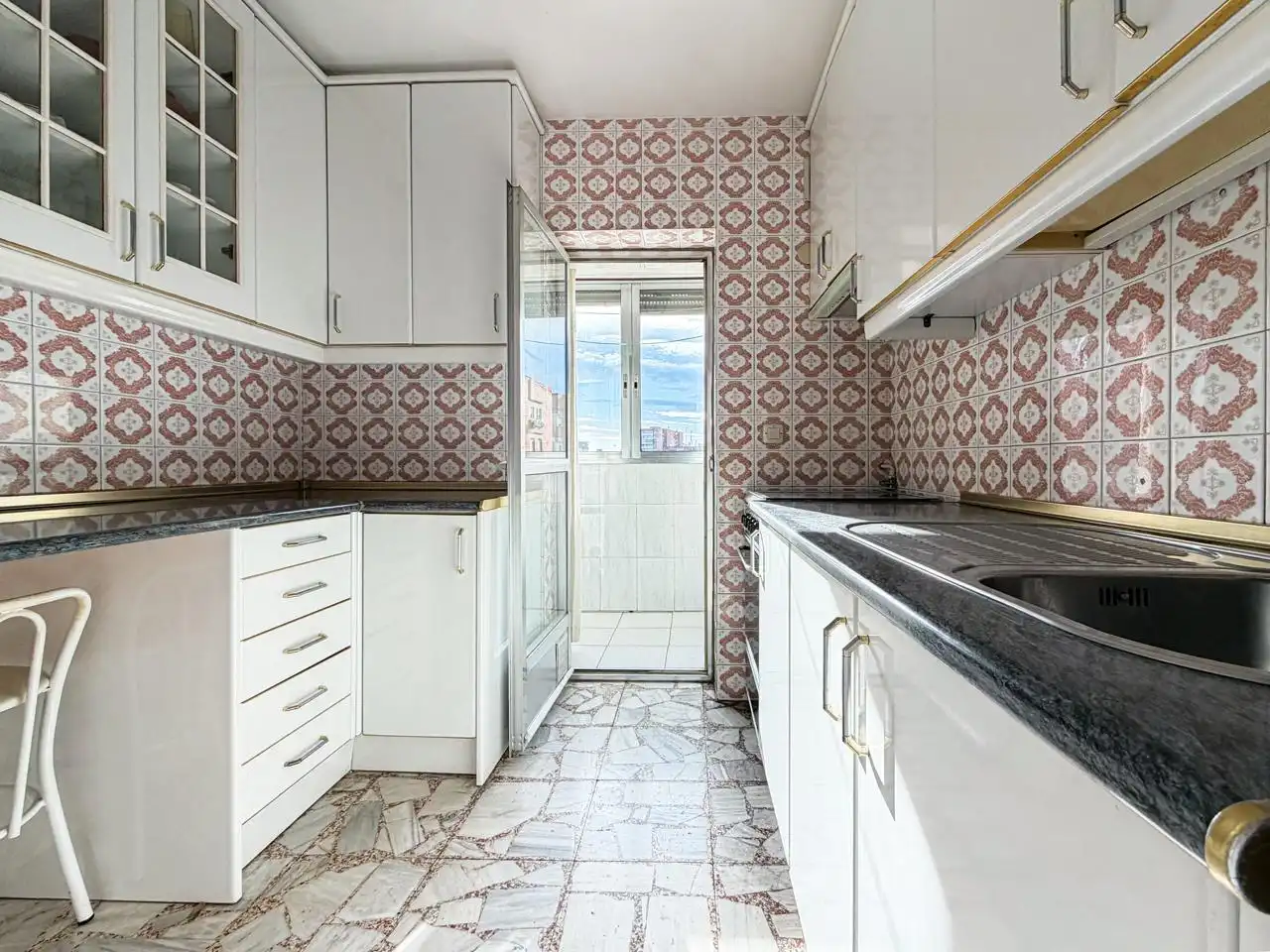 Cocina de Piso en venta en Madrid con Calefacción y Terraza