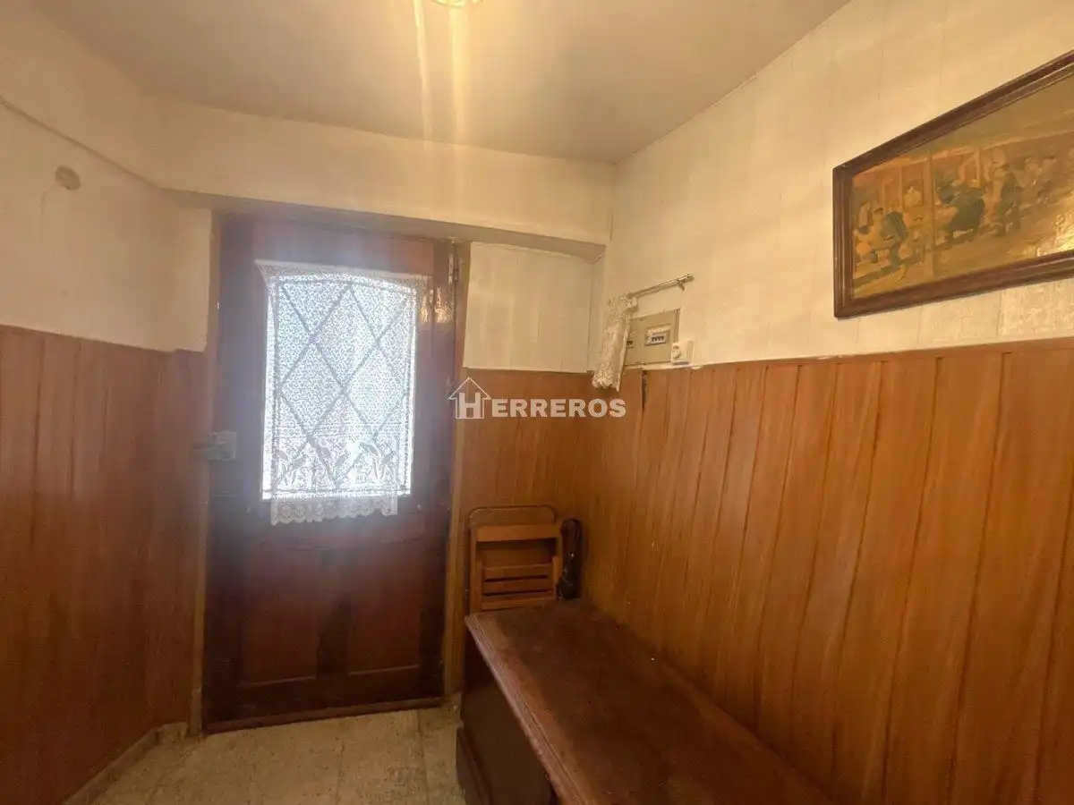 Casa adosada en venda en Alesanco amb Calefacció