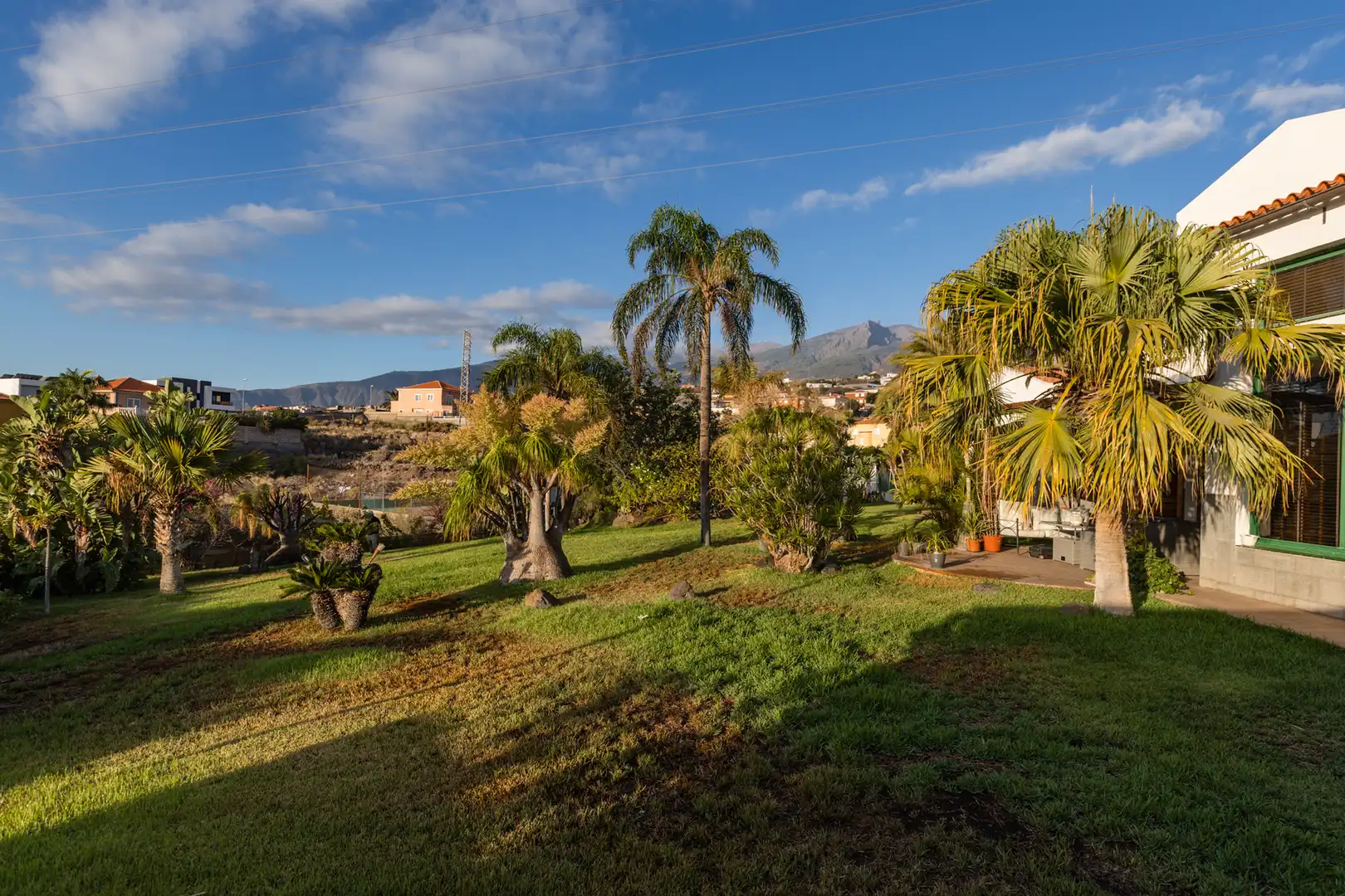 Vista exterior de Casa o xalet en venda en Candelaria amb Aire condicionat, Jardí privat i Terrassa