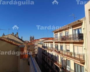 Vista exterior de Dúplex de lloguer en Salamanca Capital amb Calefacció i Terrassa