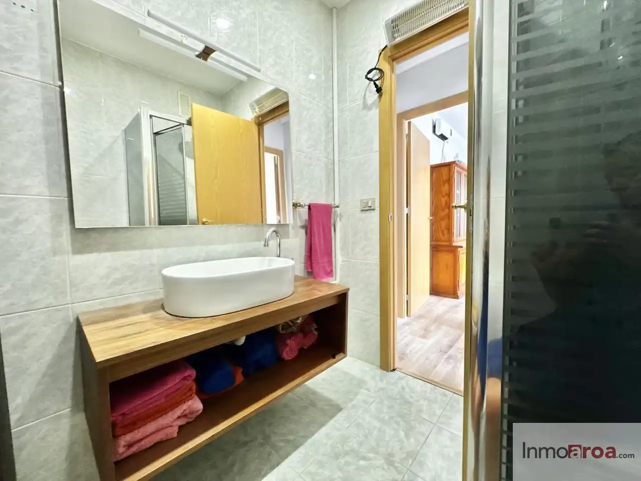 Badezimmer von Wohnung zur Miete in Benicasim / Benicàssim mit Klimaanlage, Heizung und Terrasse