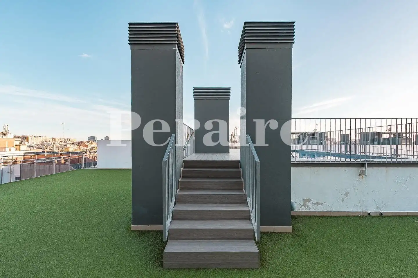 Terraza de Ático en venta en L'Hospitalet de Llobregat con Aire acondicionado, Calefacción y Terraza