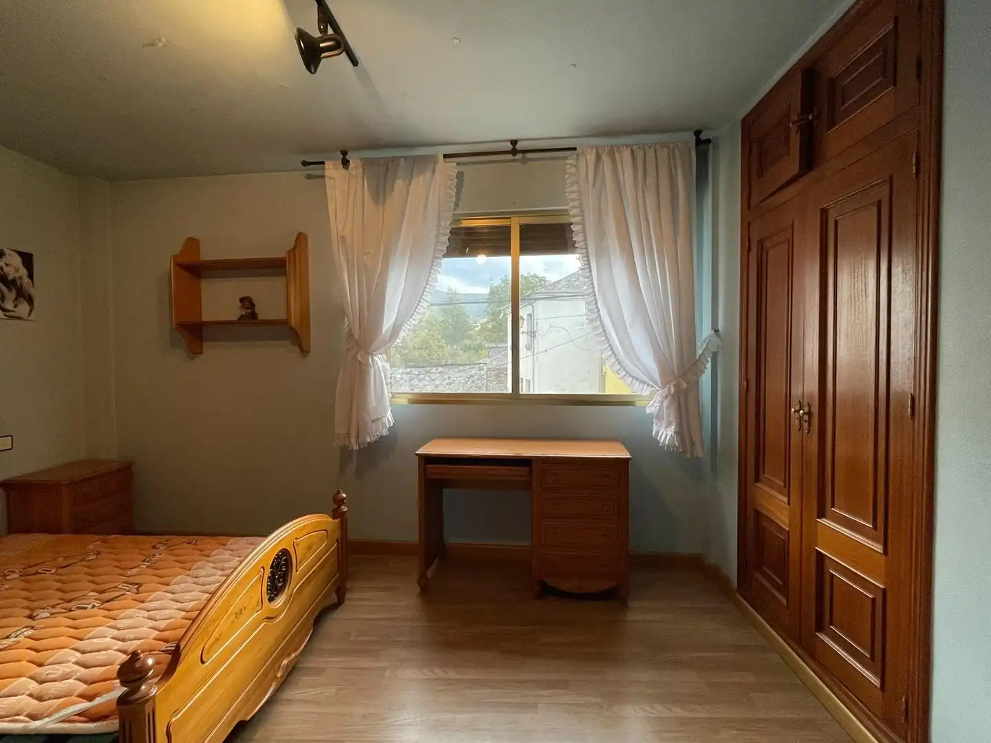 Habitación de Casa o chalet en venta en Ponferrada con Amueblado