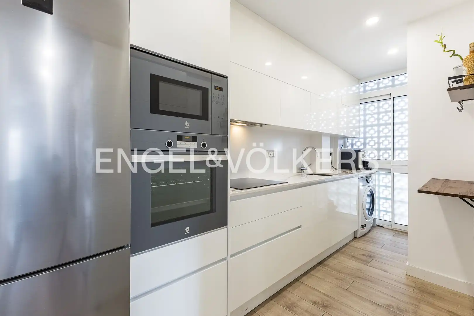 Cocina de Piso en venta en L'Hospitalet de Llobregat con Aire acondicionado, Calefacción y Balcón