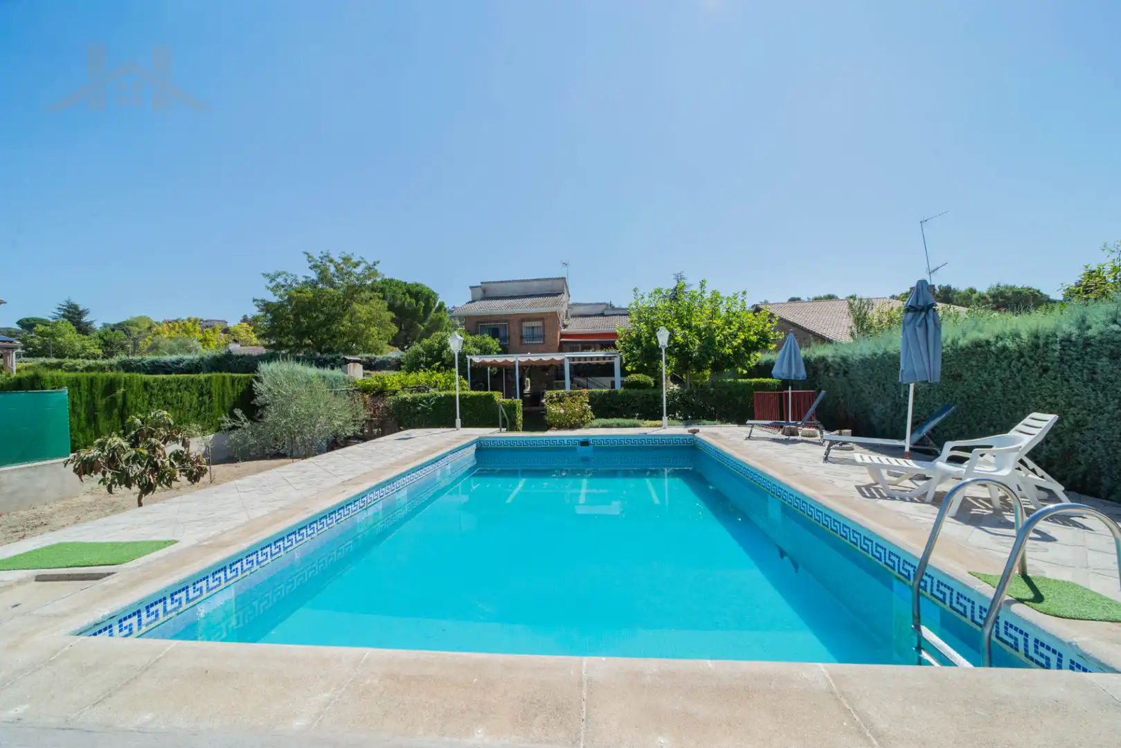 Swimming pool of Houses for sale in Santa Cruz del Retamar  with Air Conditioner, Heating and Private garden