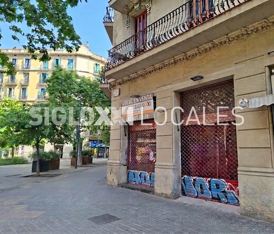 Vista exterior de Local de alquiler en Barcelona