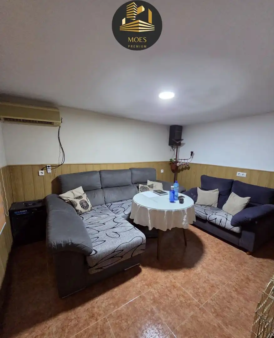 Casa in vendita a Ctra. Circunvalación - La Magdalena