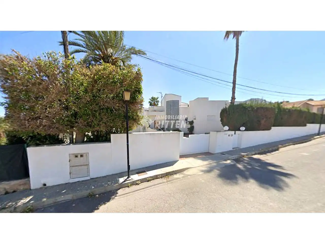 Vista exterior de Casa o xalet en venda en Cartagena amb Aire condicionat, Jardí privat i Terrassa