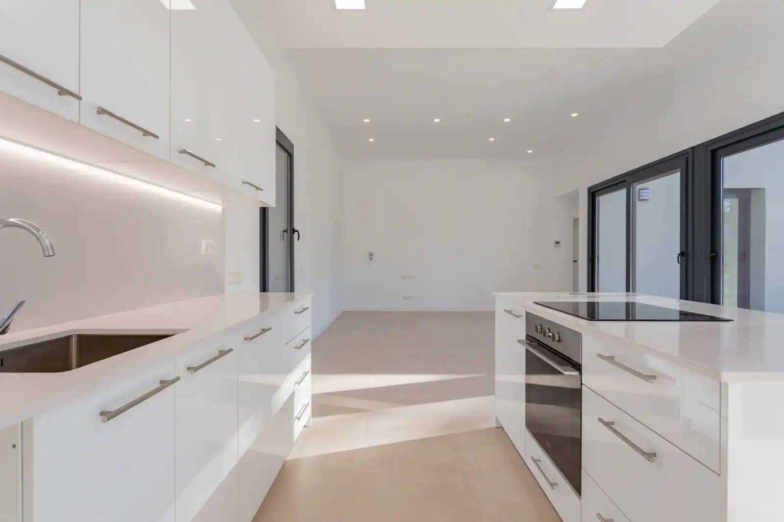 House with pool for sale in Llagostera
