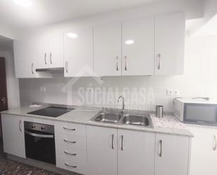 Kitchen of Flat to rent in  Córdoba Capital