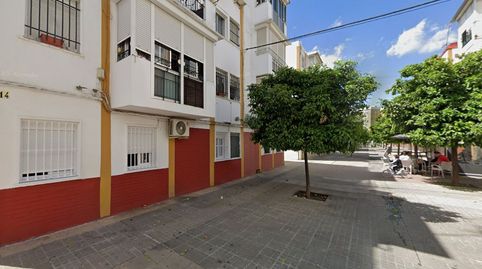 Foto 2 de Apartament en venda a Brenes, Cruz Roja, Sevilla Capital