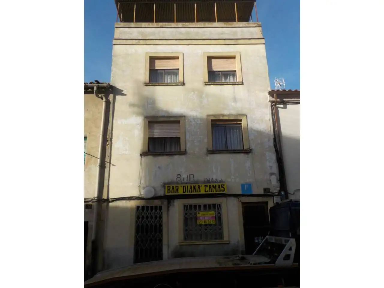 Gemischtgenutztes Gebäude zum Verkauf in Calle CANAL 31