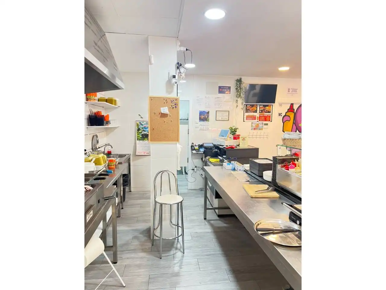 Local comercial de lloguer a Calle Navia, imagen 4