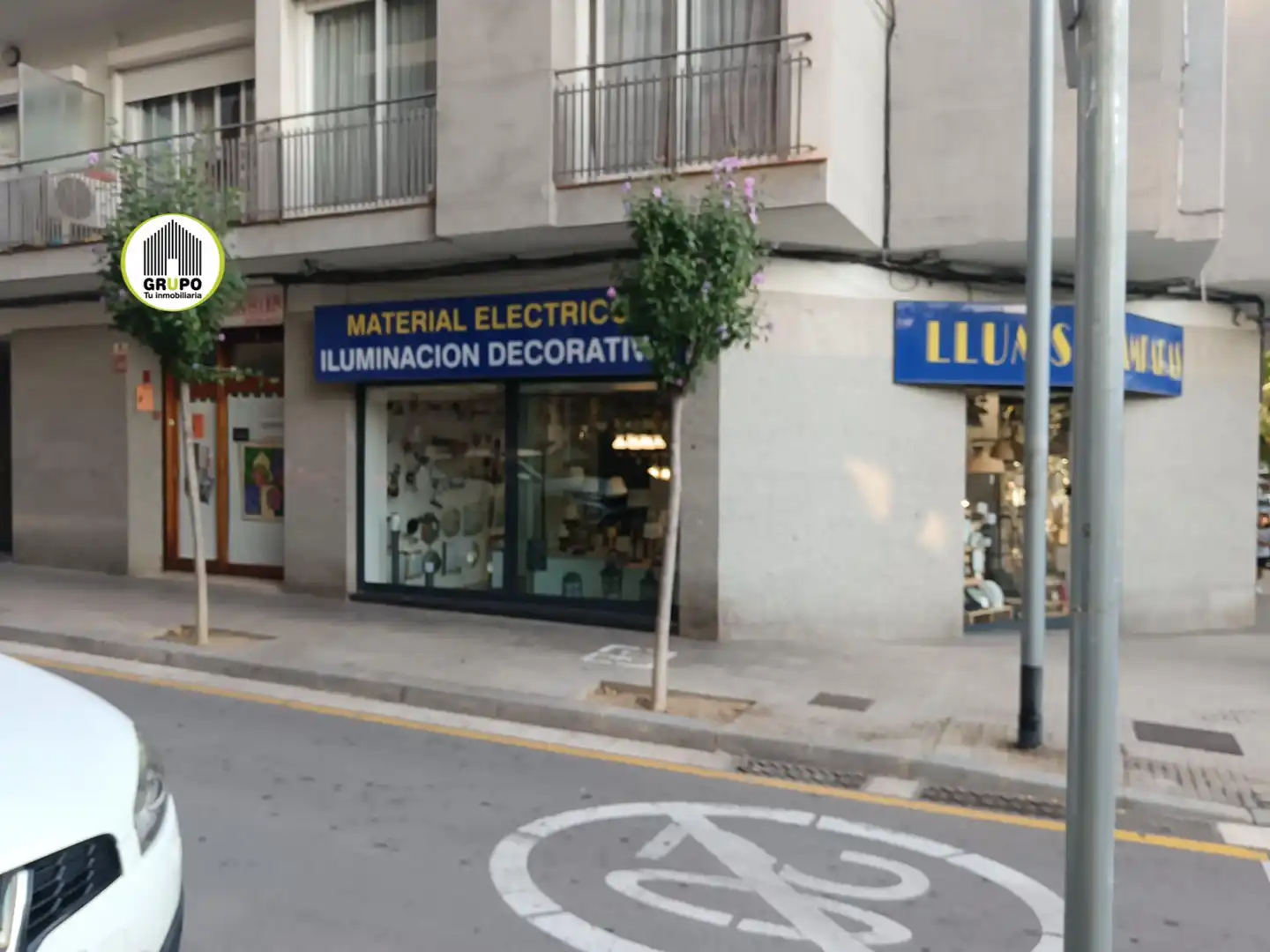 Garaje en venta en Esplugues de Llobregat
