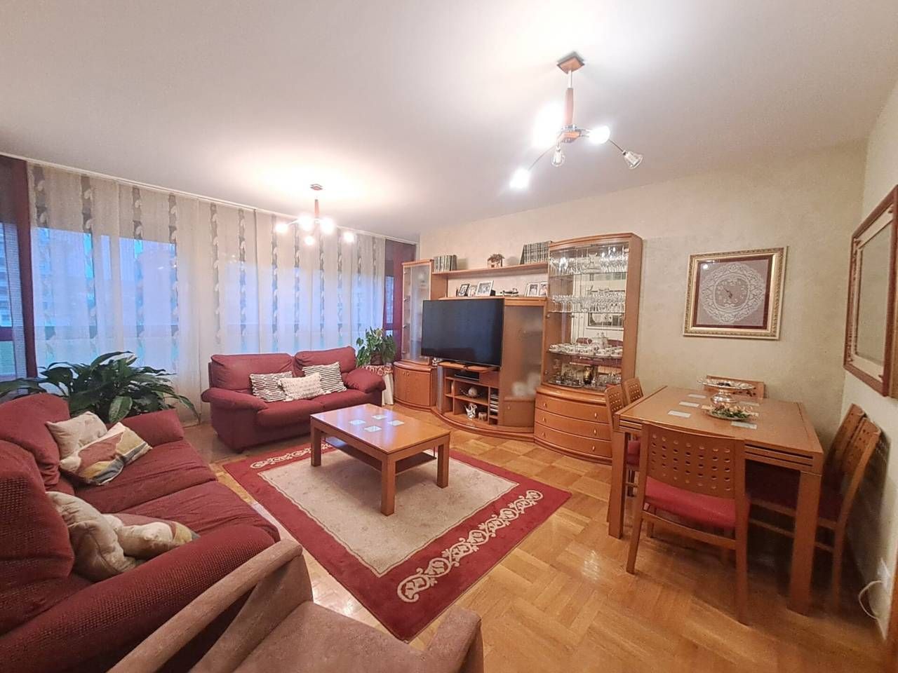 Living room of Flat for sale in Burgos Capital  with Heating, Parquet flooring and Terrace