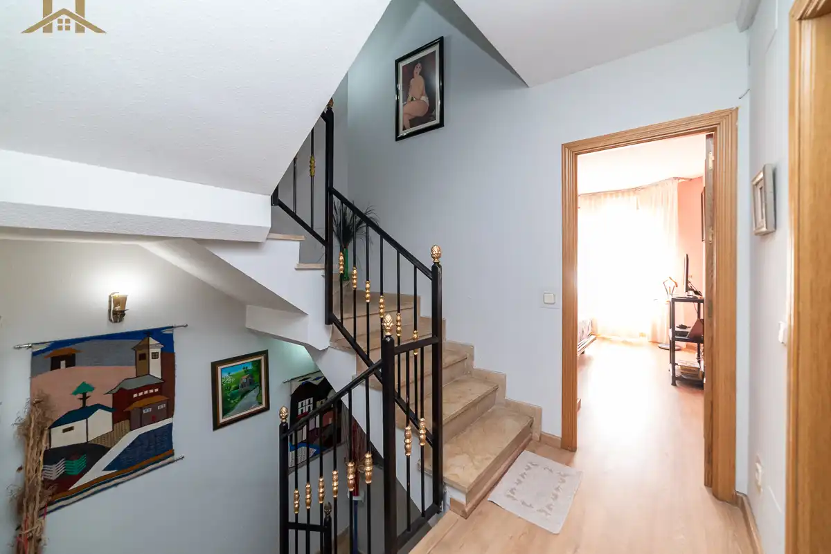Casa adosada en venta en Móstoles con Aire acondicionado, Calefacción y Jardín privado