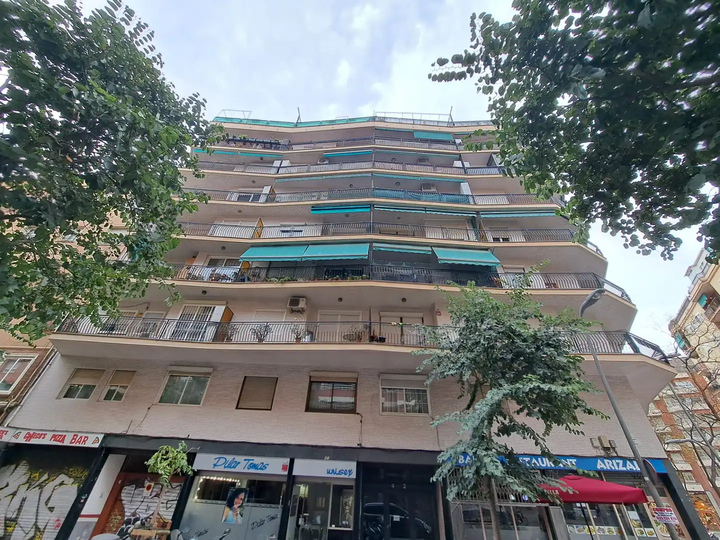 Exterior view of Flat for sale in  Barcelona Capital  with Heating and Balcony