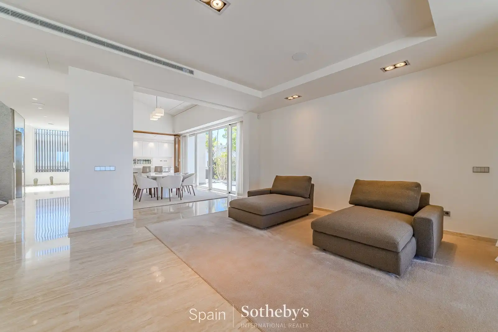 Casa con piscina en venta en Calle Tajore, imagen 8