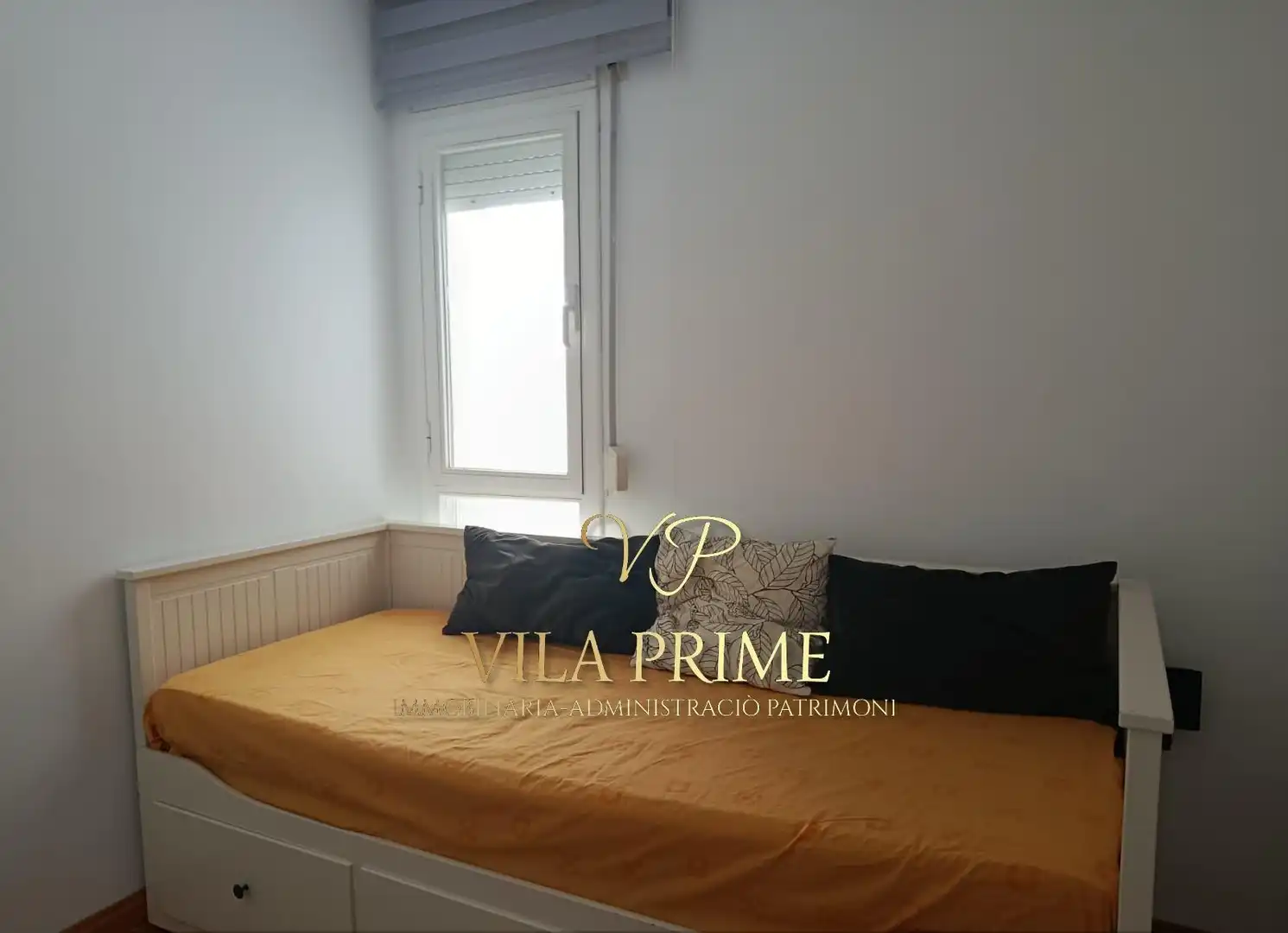 Habitación de Piso en venta en Mataró con Calefacción, Terraza y Trastero