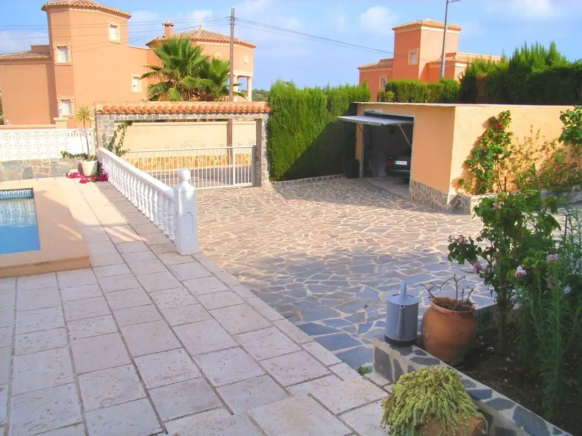 Villa con terrazza in vendita a Carrió - La Merced - Los Pinos, imagen 3