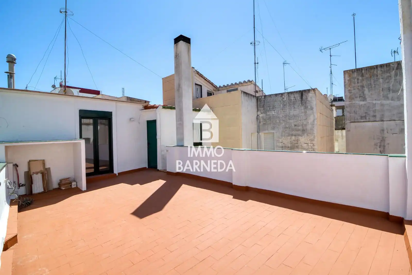 Vista exterior de Casa o xalet en venda en Roses amb Calefacció, Terrassa i Forn