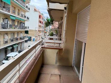 Piso con balcón en venta en Avinguda Ntra. Sra. de la Mercè