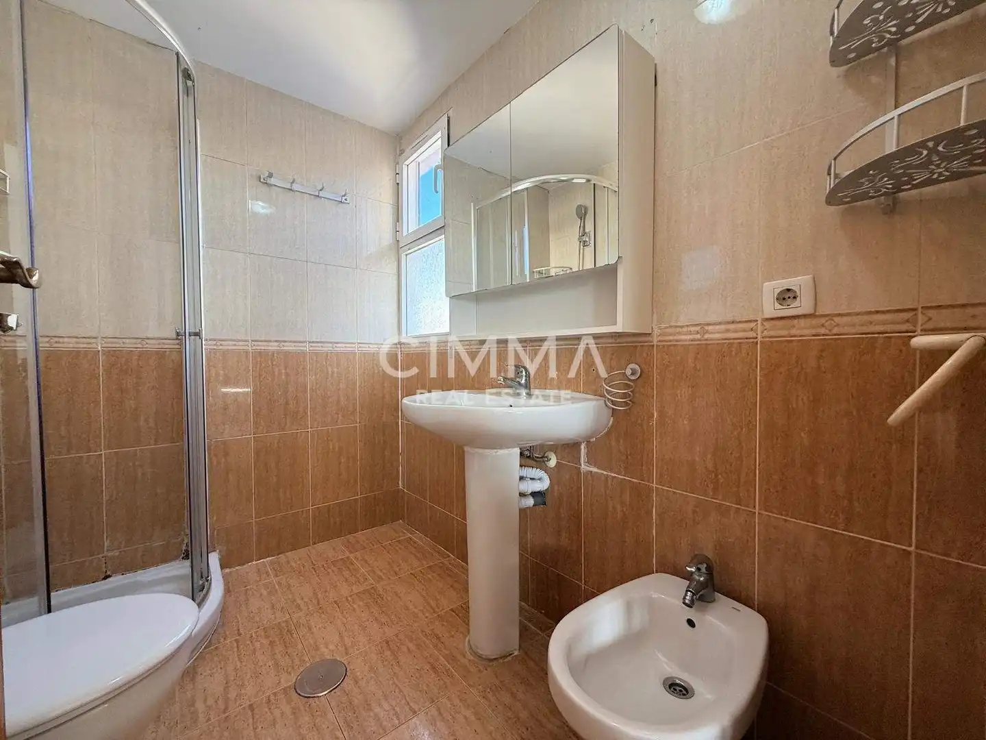 Baño de Apartamento en venta en Benidorm con Aire acondicionado, Jardín privado y Terraza