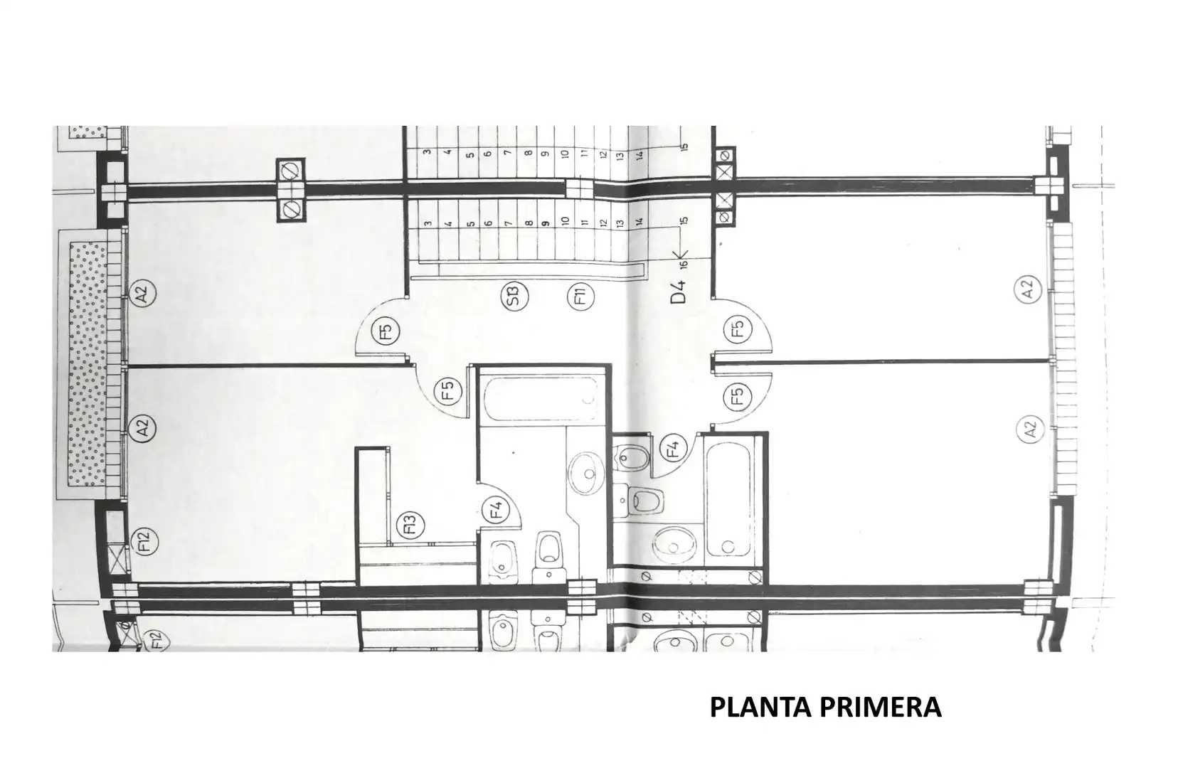 Maisonette zum Verkauf in Sant Feliu de Llobregat mit Klimaanlage, Heizung und Privatgarten
