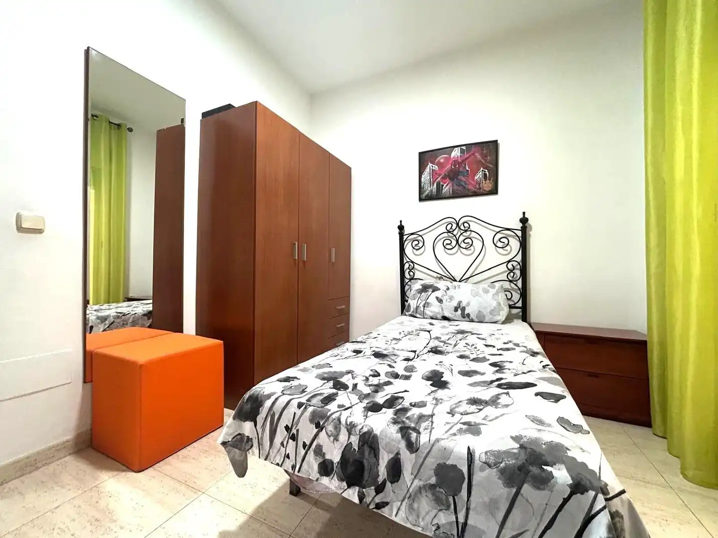 Habitación de Piso en venta en Adra con Aire acondicionado y Balcón