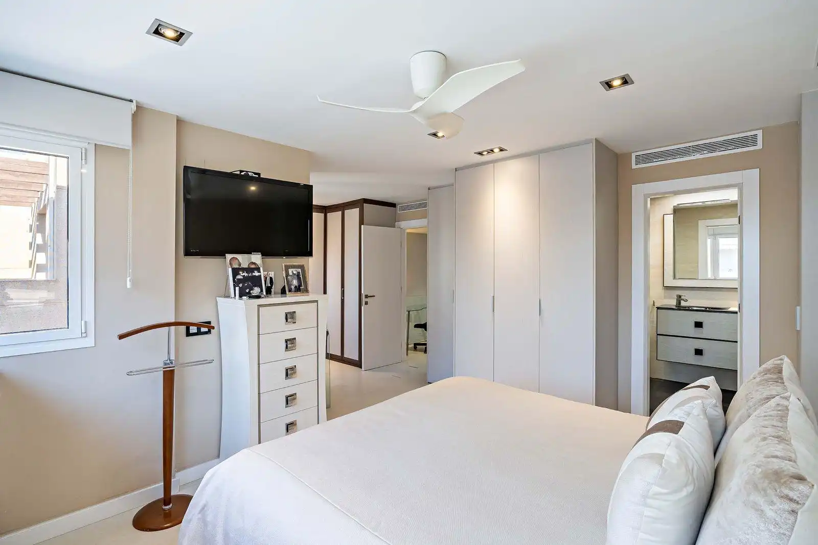 Bedroom of Houses for rent in Roquetas de Mar  with Air Conditioner, Heating and Terrace