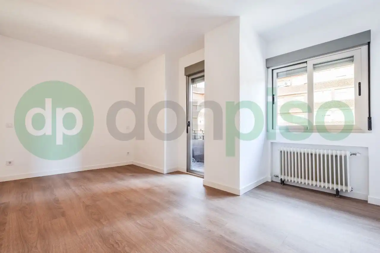 Wohnzimmer von Wohnung zur Miete in Madrid mit Klimaanlage, Heizung und Terrasse