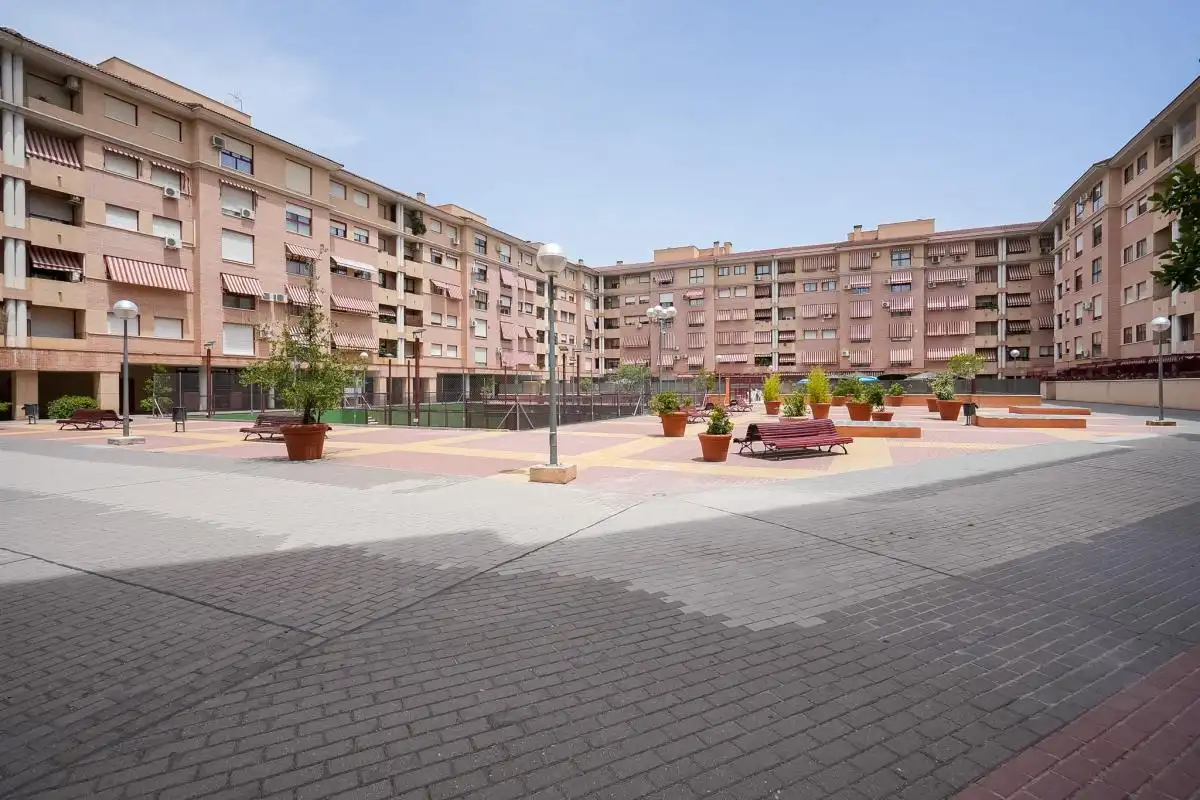 Vista exterior de Piso en venta en Torrejón de Ardoz con Aire acondicionado, Calefacción y Jardín privado