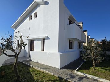 Casa con balcón en venta en Suances - C/ Las Peñias