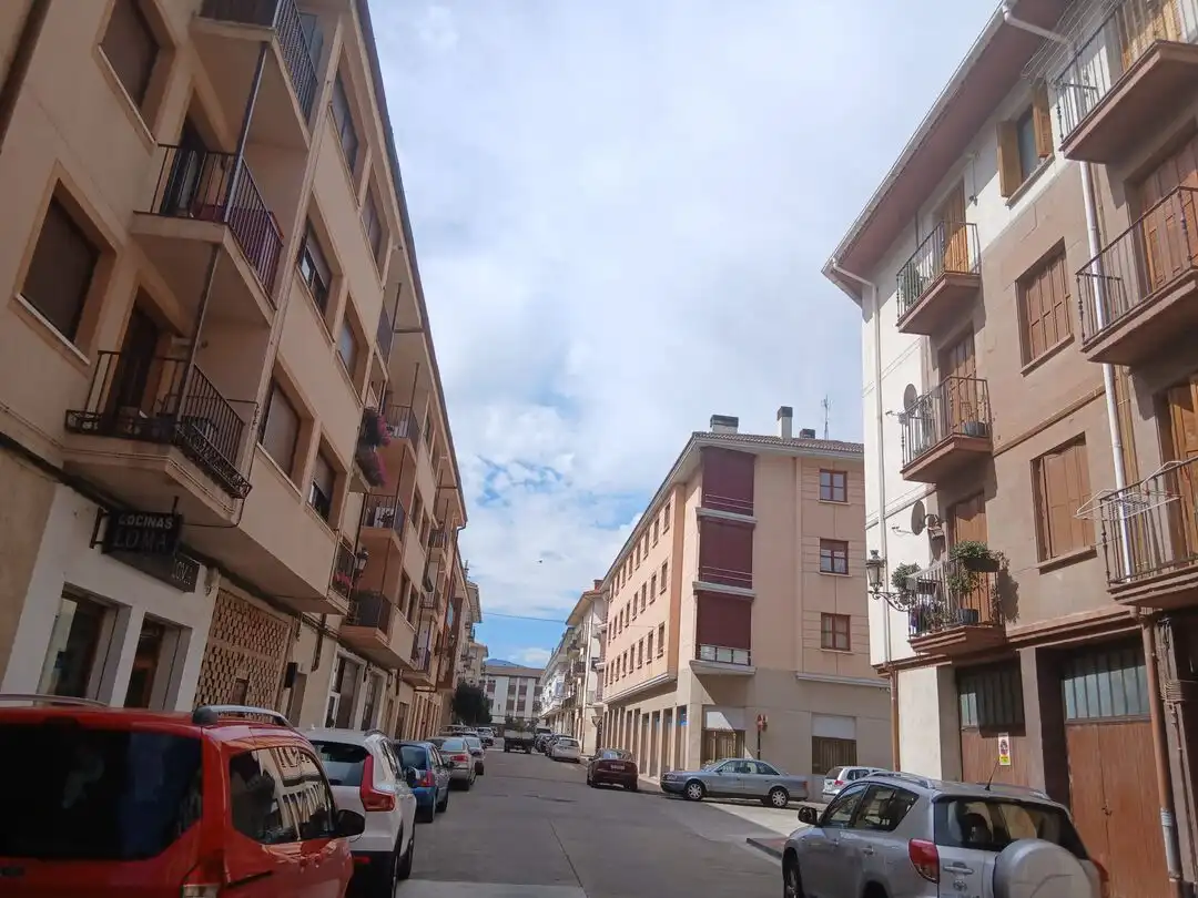 Vista exterior de Dúplex en venta en Ezcaray con Calefacción, Piscina y Balcón