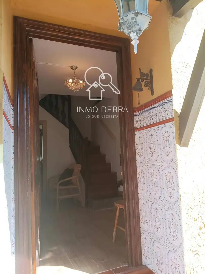 Casa adosada en venta en Muros de Nalón