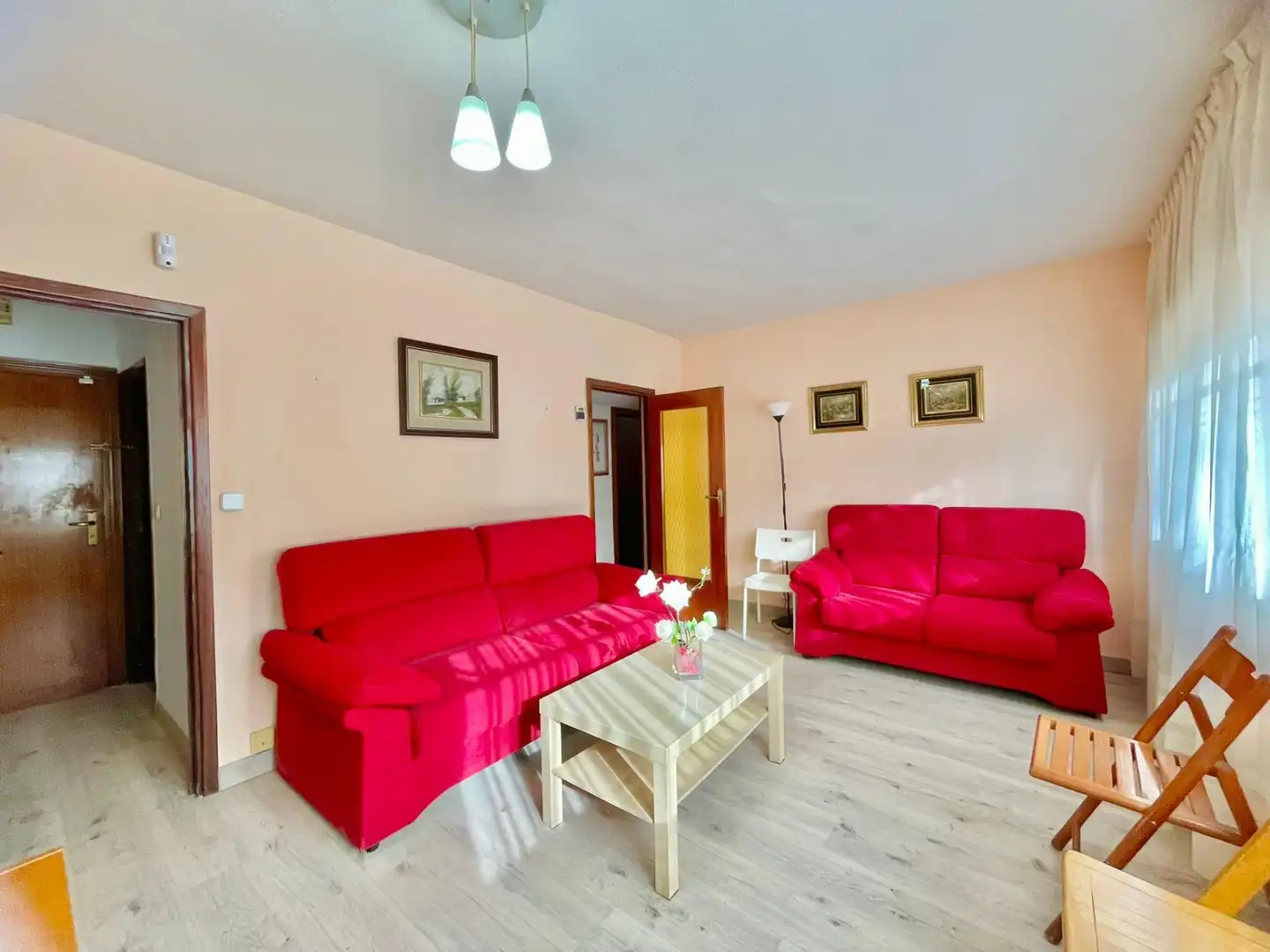 Living room of Flat for sale in  Madrid Capital