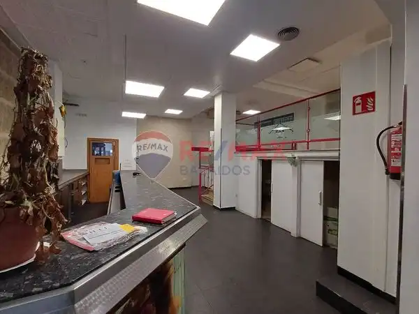 Local comercial en venda a Centro Urbano, imagen 25