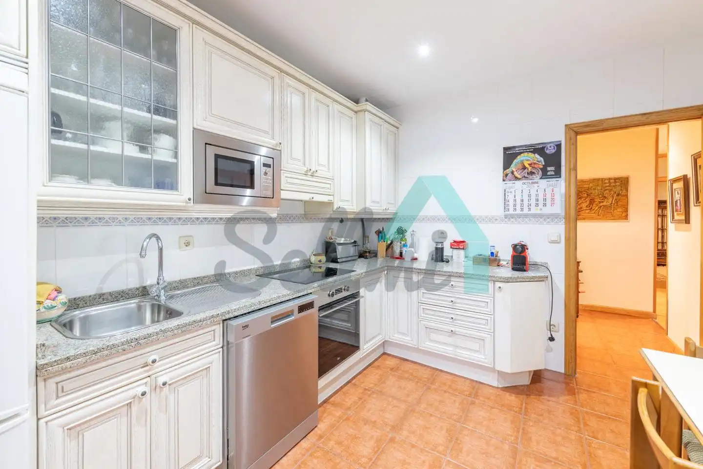 Kitchen of Flat for sale in Oviedo   with Heating, Parquet flooring and Terrace