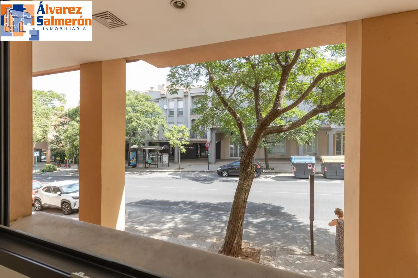 Vista exterior de Pis en venda en Granada amb Aire condicionat i Calefacció