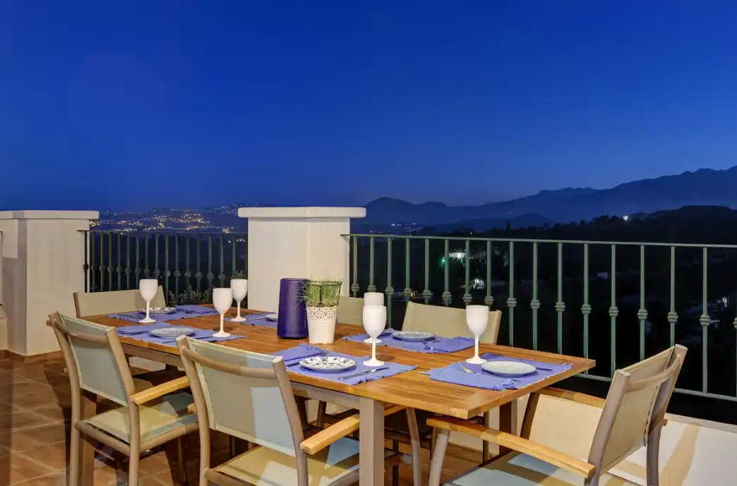 Chalet con piscina en venta en Camino de Valtocado 23, imagen 12