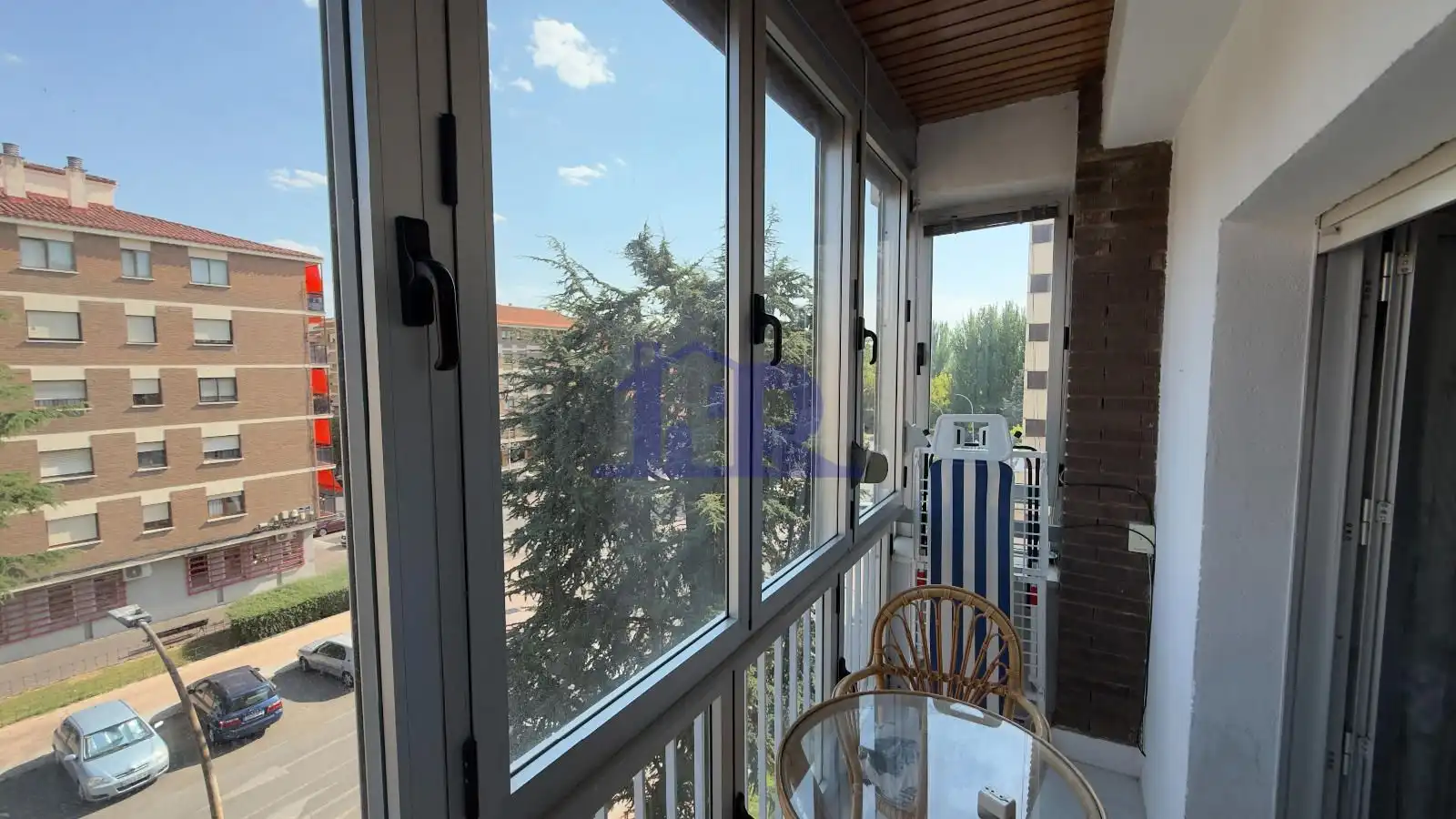 Terraza de Piso de alquiler en Cuenca con Calefacción y Terraza