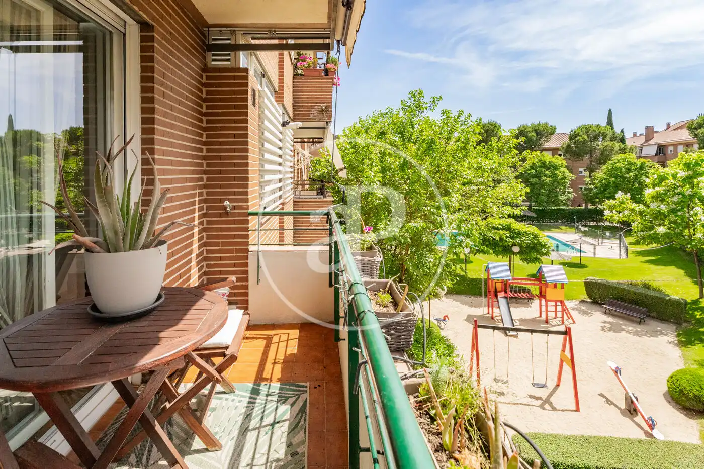 Terrasse von Wohnung zum Verkauf in Pozuelo de Alarcón mit Klimaanlage, Heizung und Privatgarten