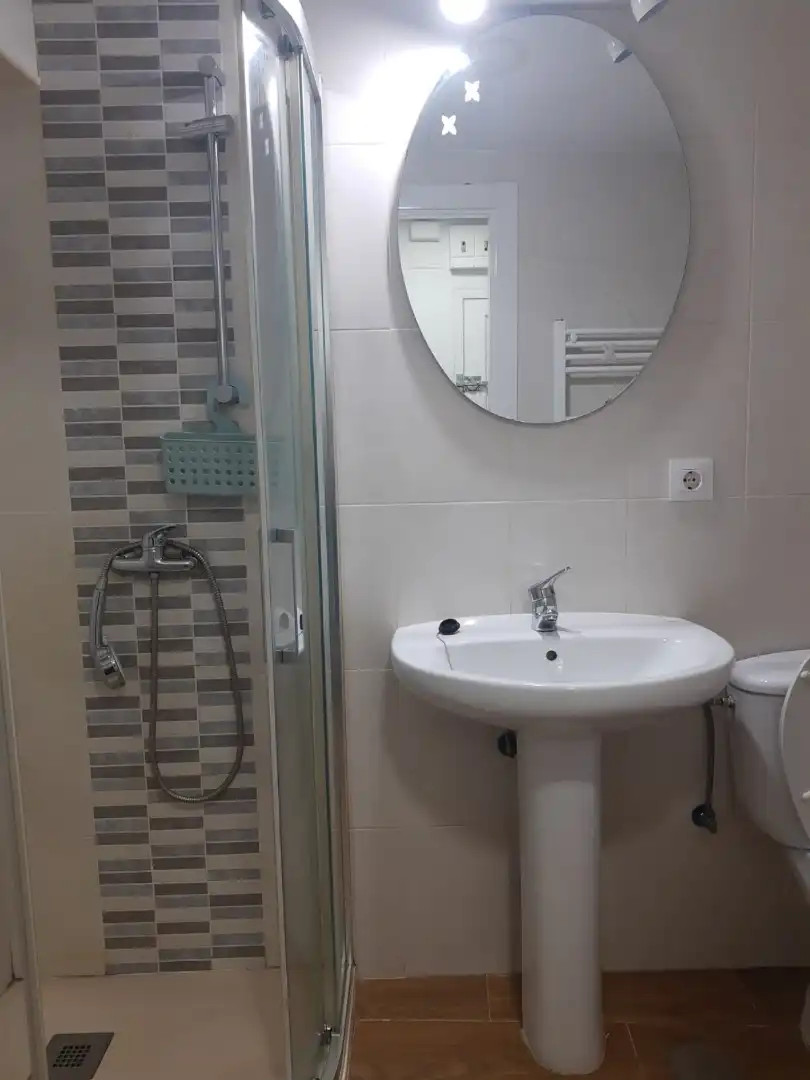 Ground floor for rent in Calle Santa Ana, Centro Ciudad