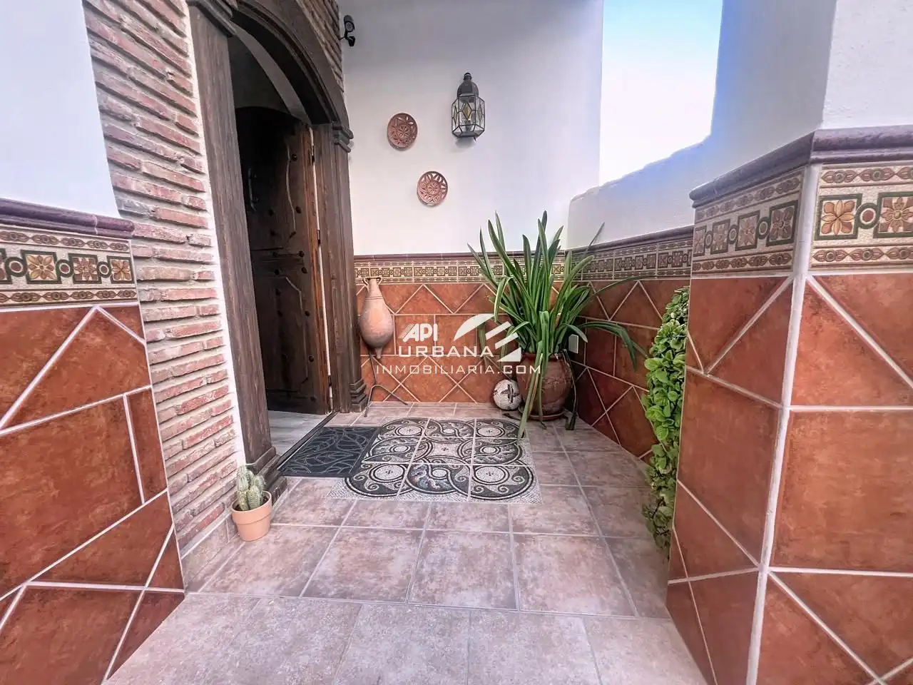 Houses for sale in Los Almendros, Jardin Lucena