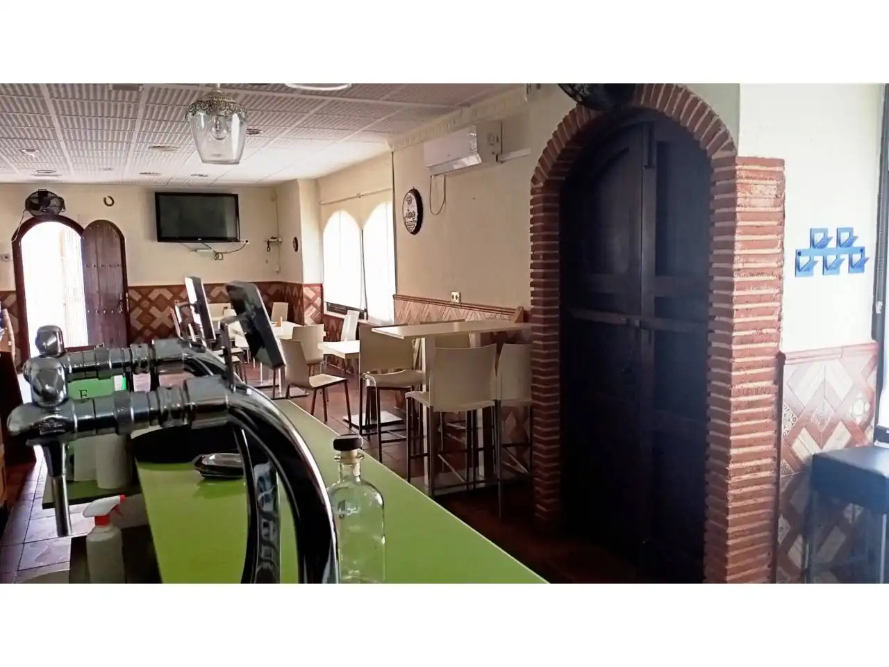 Business premises for sale in Avenida Mediterráneo