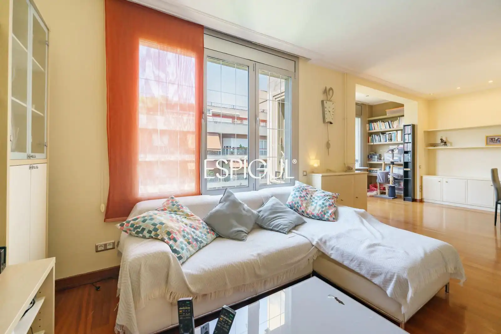 Sala de estar de Piso en venta en Barcelona con Aire acondicionado, Calefacción y Parquet