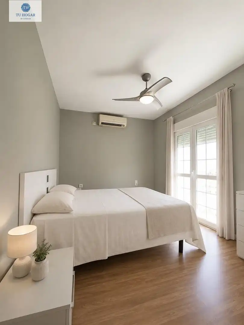 Habitación de Casa o chalet de alquiler en Alcalá de Guadaira con Terraza, Trastero y Amueblado