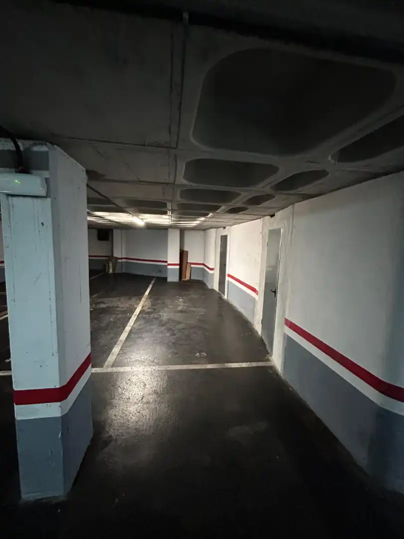 Parking with lift for sale in Travesía de Uribitarte, imagen 9