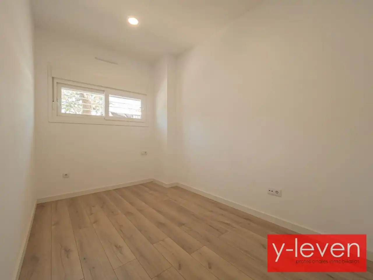 Habitación de Planta baja en venta en Málaga con Aire acondicionado, Calefacción y Piscina comunitaria